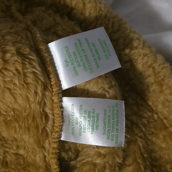 Lili Pulitzer Keala Sherpa - Picture 6 of 7